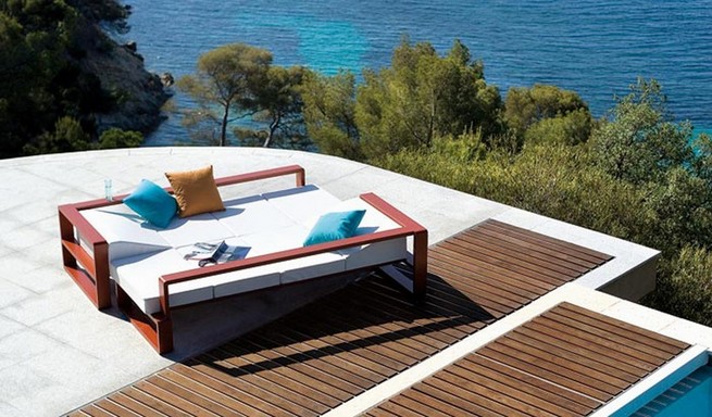 Modern outdoor restaurant furniture