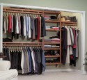 Portable closet to hang clothes