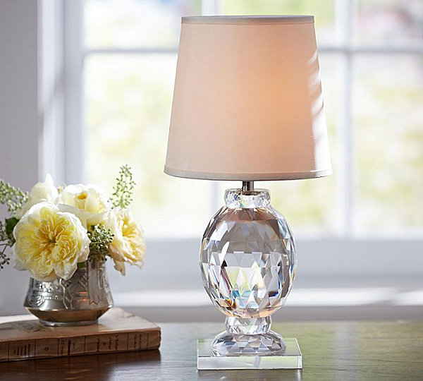 Small bedside table reading lamps