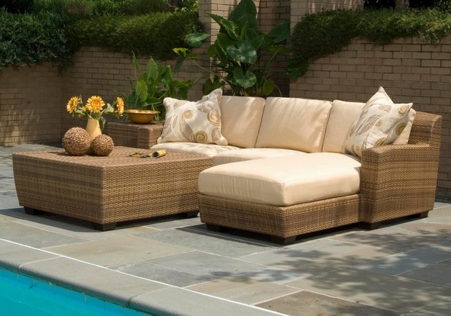 Patio bench wicker