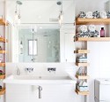 Bathroom shelving storage