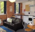 One bedroom apartments queens university