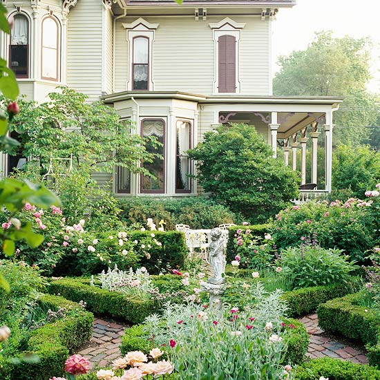 Beautiful Small Front Yard Garden Design Ideas