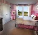 Girl bedroom ideas with chair rail