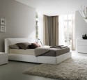 Bedroom chest decor