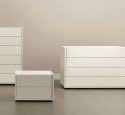 Bedroom chest of drawers